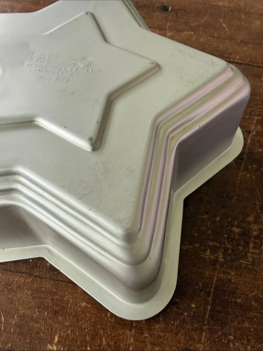 Mirro Vintage Star-Shaped Aluminum Cake Pan - Jello Mold - Made in USA